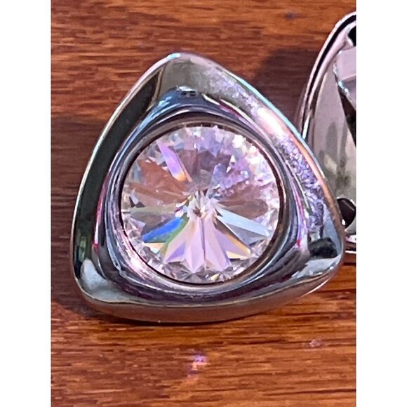 Vintage Modern Triangle Silver Clip-On Earrings - Picture 3 of 6